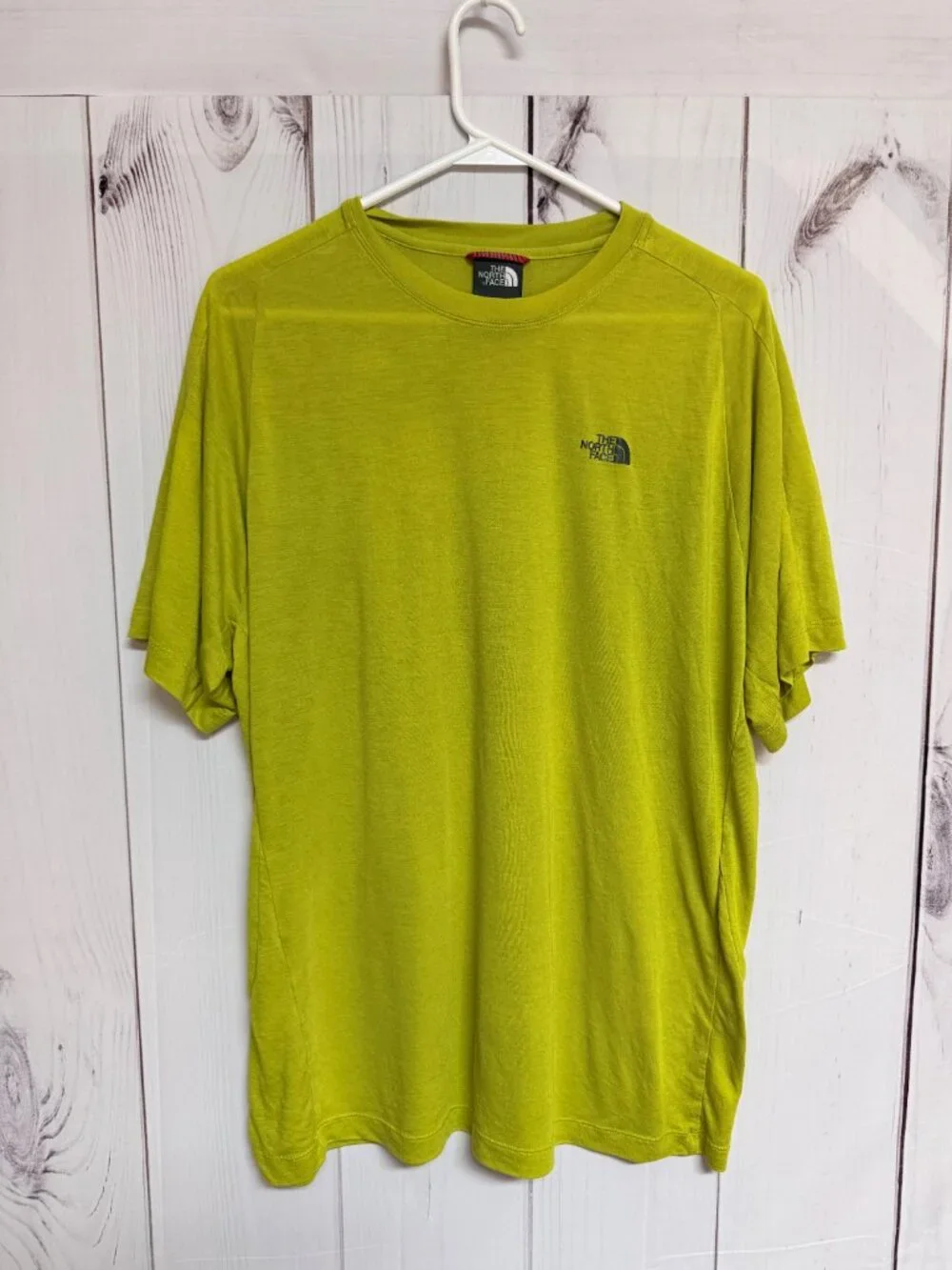 The North Face‎ Men’s Coolmax Tee XL Yellow Green Short Sleeve EUC